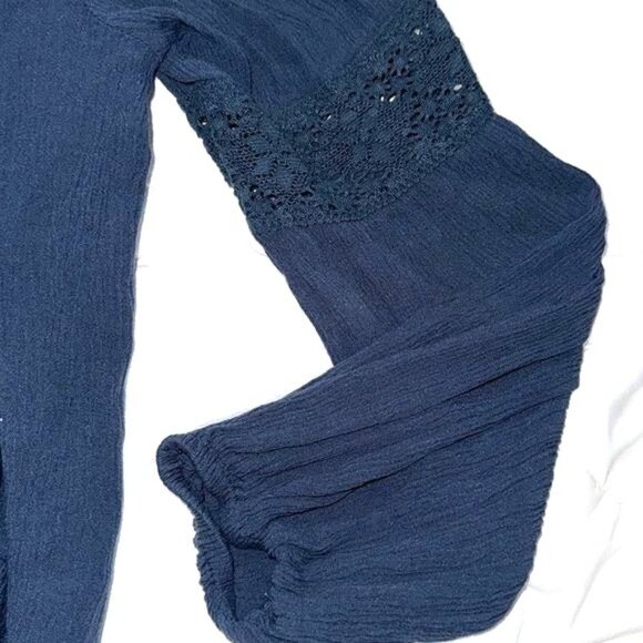 American Eagle Womens Navy Blue Long Sleeve Lace Henley Top S 100% Rayon Casual - Picture 8 of 11